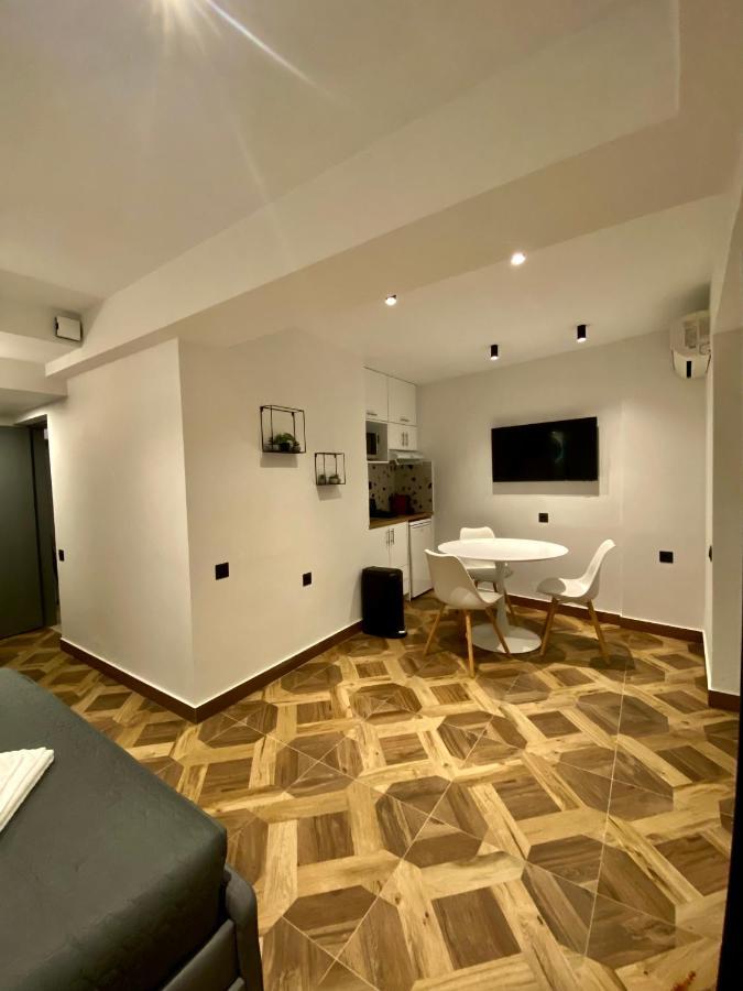 Sunshine Cozy Central Studio Basement Ираклион Экстерьер фото